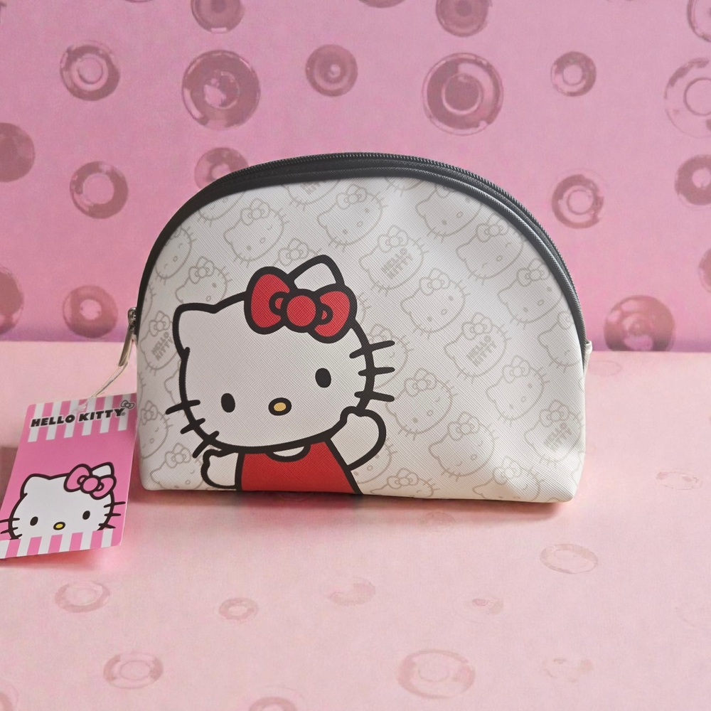 NEW Hello Kitty White and Red Pouch Cosmetic Bag 9"x7"x4" NWT Licensed Sanrio